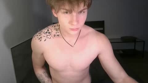 Snapshot of knotsiemens chatting on November 2025 10:10:01 PM Adam online show from November 2025 10:10:01 PM