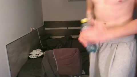 Snapshot of knotsiemens chatting on November 2025 09:50:01 PM Adam online show from November 2025 09:50:01 PM