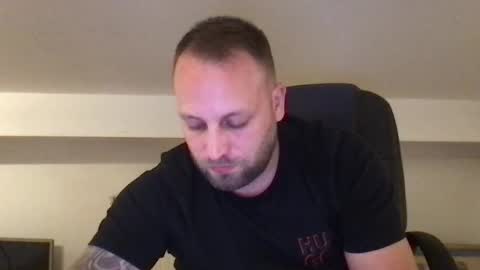 hugo online show from October 2025 11:16:01 PM