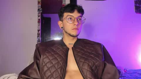 Snapshot of koddy_0 chatting on June 2026 01:50:01 AM Koddy Independent model online show from June 2026 01:50:01 AM
