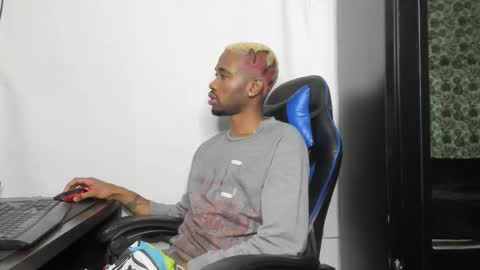 kofi online show from November 2025 05:01:02 PM