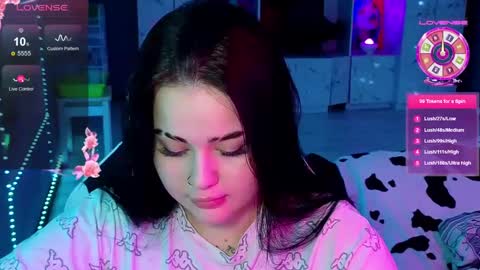 Mia online show from December 2024 06:30:02 PM