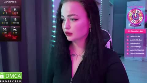 Mia online show from February 2025 09:14:01 PM