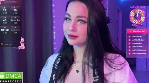 Mia online show from March 2025 11:42:02 PM