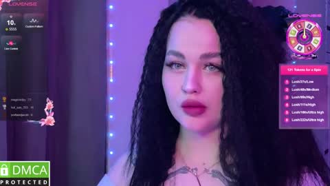 Mia online show from March 2025 09:18:02 PM