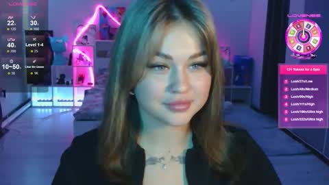 Mia online show from October 2025 01:01:02 PM