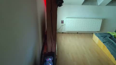 Andy online show from November 2025 11:05:02 PM