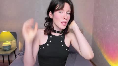 Snapshot of kolette_gray chatting on November 2025 07:04:02 PM Kolette online show from November 2025 07:04:02 PM