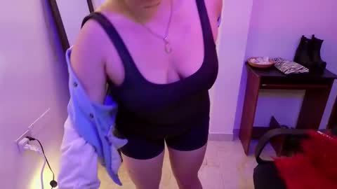 camila online show from February 2026 04:00:01 AM