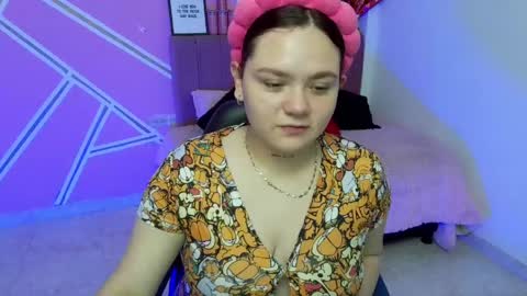 Snapshot of koning_moretti chatting on June 2026 06:08:01 AM camila online show from June 2026 06:08:01 AM
