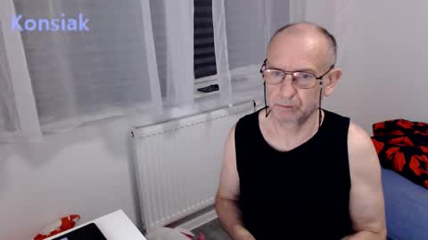 Komsiak online show from January 2026 06:00:01 PM