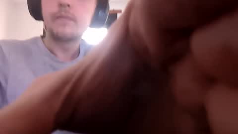 Snapshot of kookieskush chatting on December 2025 01:05:02 PM Kookies online show from December 2025 01:05:02 PM