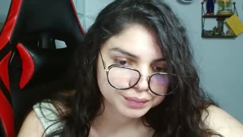 Karoll online show from January 2025 04:01:01 AM