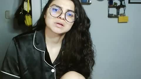 Karoll online show from January 2025 03:05:02 AM