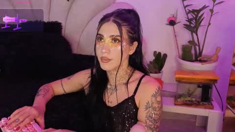 korolova online show from October 2025 01:04:02 AM