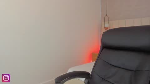 K O S M I C online show from January 2025 12:49:01 PM