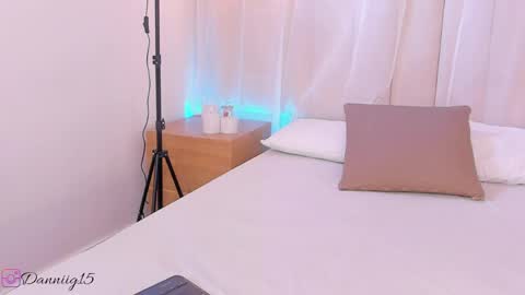 K O S M I C online show from April 2026 01:51:02 PM