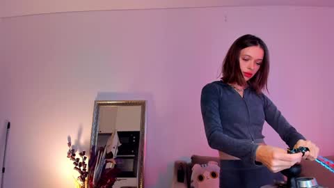 kossie_ online show from February 2025 11:51:02 AM