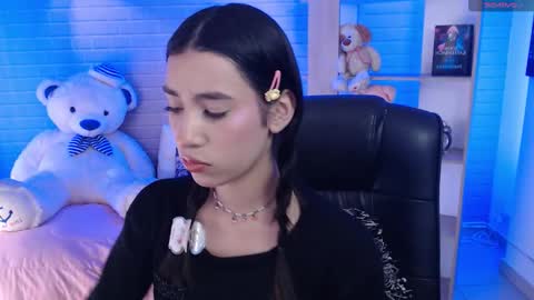 Elizabeth online show from October 2025 07:15:02 PM