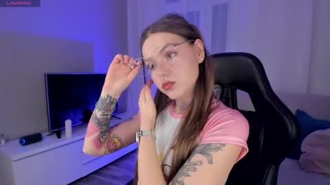 Snapshot of koza_dereza_ chatting on December 2024 06:35:02 PM Jess online show from December 2024 06:35:02 PM