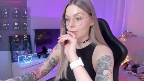 Snapshot of koza_dereza_ chatting on September 2025 04:00:02 PM Jess online show from September 2025 04:00:02 PM