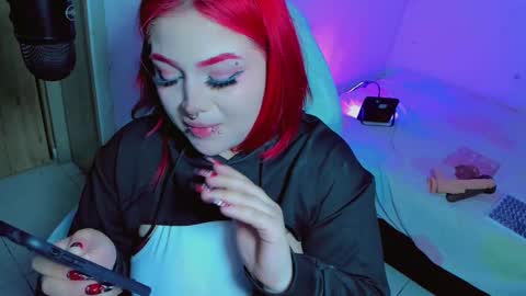 Khloe online show from February 2025 10:04:01 AM