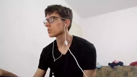 Facu online show from February 2025 06:44:01 AM