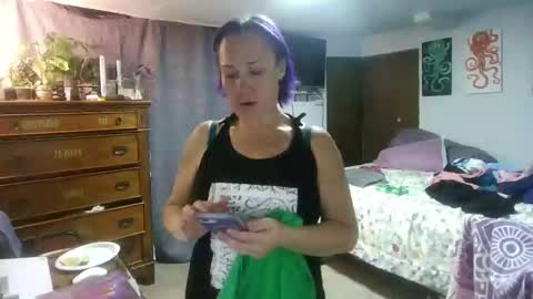 kreamyk420 online show from November 2025 06:23:01 AM