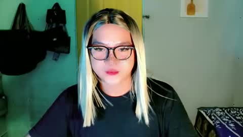 krezikeed online show from May 2026 02:08:01 AM