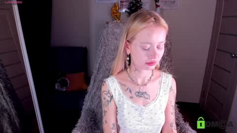 kris_grant online show from January 2025 10:37:02 AM