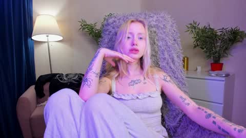 kris_grant online show from January 2025 10:29:02 AM