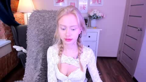 kris_grant online show from February 2025 10:30:02 AM