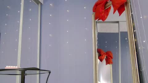 kriskras__ online show from April 2026 05:13:01 AM