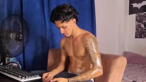 Kriss online show from October 2025 12:42:01 AM