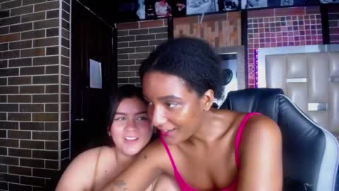 kriss_sweetboobs online show from February 2025 03:05:02 PM