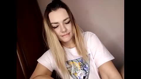 KrissSexi online show from December 2025 08:42:02 AM