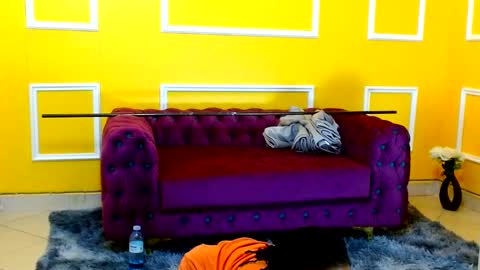 Thaterotic woman online show from February 2025 07:05:02 PM