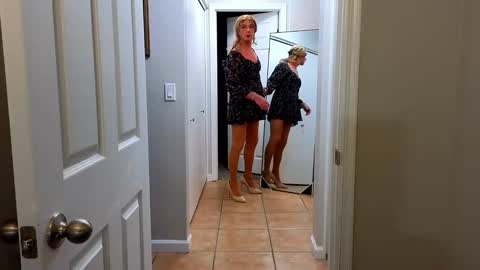 Kristal Mountain online show from September 2025 04:01:01 AM