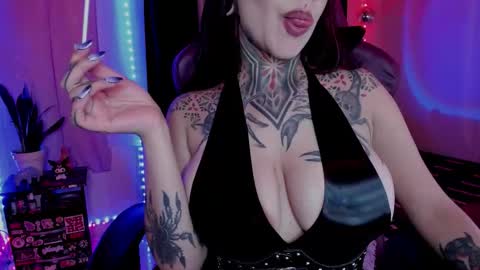 Kristall online show from September 2025 10:02:01 PM