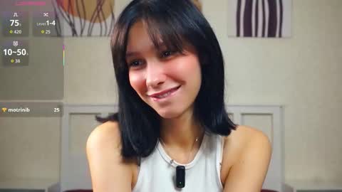 Emma online show from September 2025 08:20:02 PM