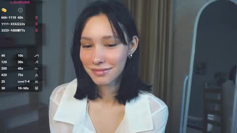 Emma online show from September 2025 07:38:01 PM