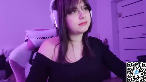 Christie online show from December 2025 08:40:01 PM