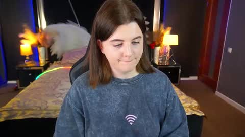 Snapshot of kristifoxy chatting on June 2026 12:53:02 PM kristifoxy online show from June 2026 12:53:02 PM