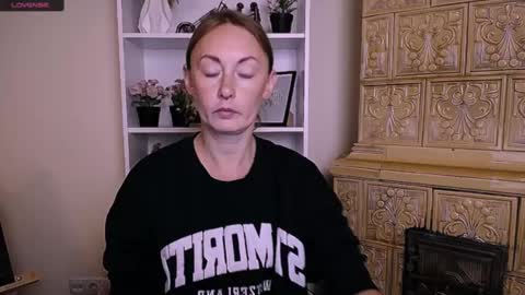 Kristi online show from September 2025 08:40:01 AM