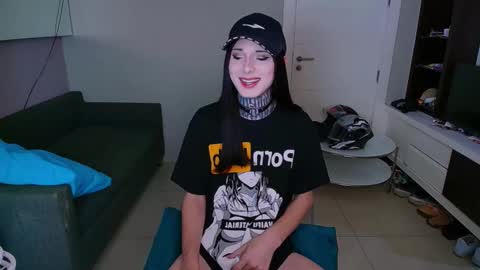 kristina online show from February 2025 06:19:01 PM