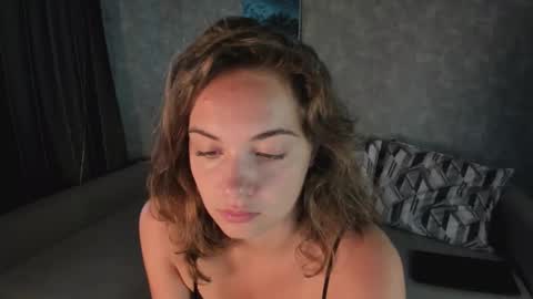 Kristina online show from September 2025 11:32:02 AM