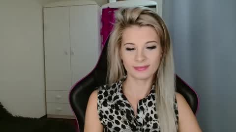 KristineAmore online show from October 2025 06:21:01 AM