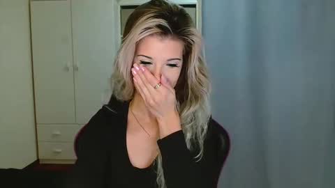 KristineAmore online show from December 2025 07:23:01 AM