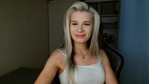 KristineAmore online show from July 2026 06:27:02 PM