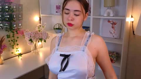 Snapshot of kristinemckerley chatting on October 2025 12:50:02 AM Sofia online show from October 2025 12:50:02 AM